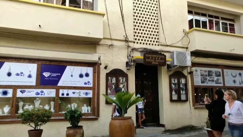 Zanzibar Prison Island and Nakupenda Sandbank Private Tour - FAQ