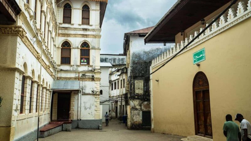 Zanzibar: Prison Island, Nakupenda Beach & Stone Town Tour - Key Points