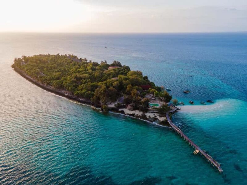 Zanzibar: Prison Island & Nakupenda Sandbank Shared Day Tour - Who Should Take This Tour?