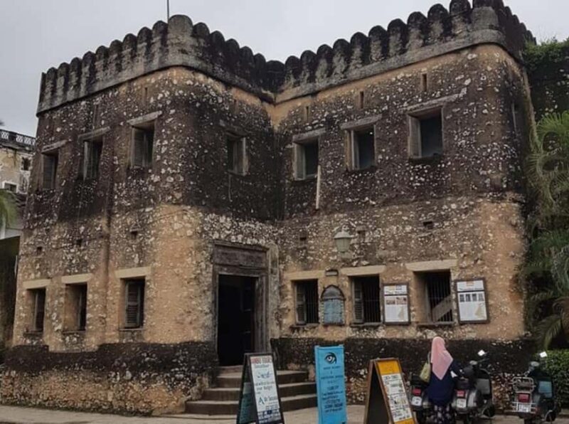 Zanzibar: Stone Town Guided Walking Tour with Lunch - Key Points