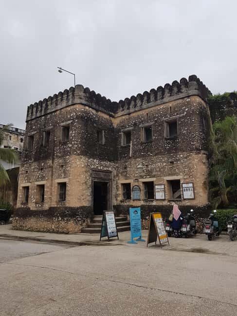 Zanzibar: Stone Town Tour with Slave market Ticket - An In-Depth Look at the Zanzibar Stone Town Tour