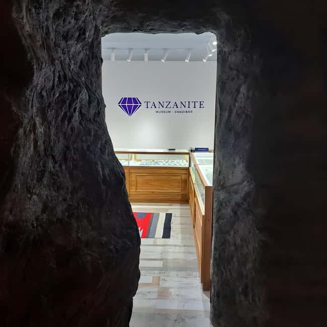 Zanzibar: Tanzanite Museum and Jewelry Shop Entry Ticket - An Introduction to Zanzibar’s Tanzanite