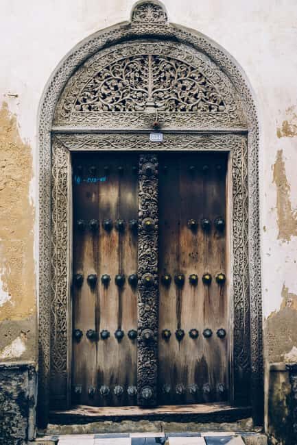 Zanzibar:Mnemba Snorkeling, red colorbus monkey & Stone Town - Authentic Experiences and Traveler Insights