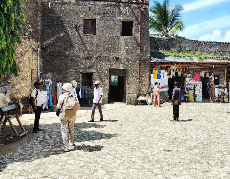Zanzibar:Prison Island, Nakupenda & Stone Town Tour with BBQ - FAQ