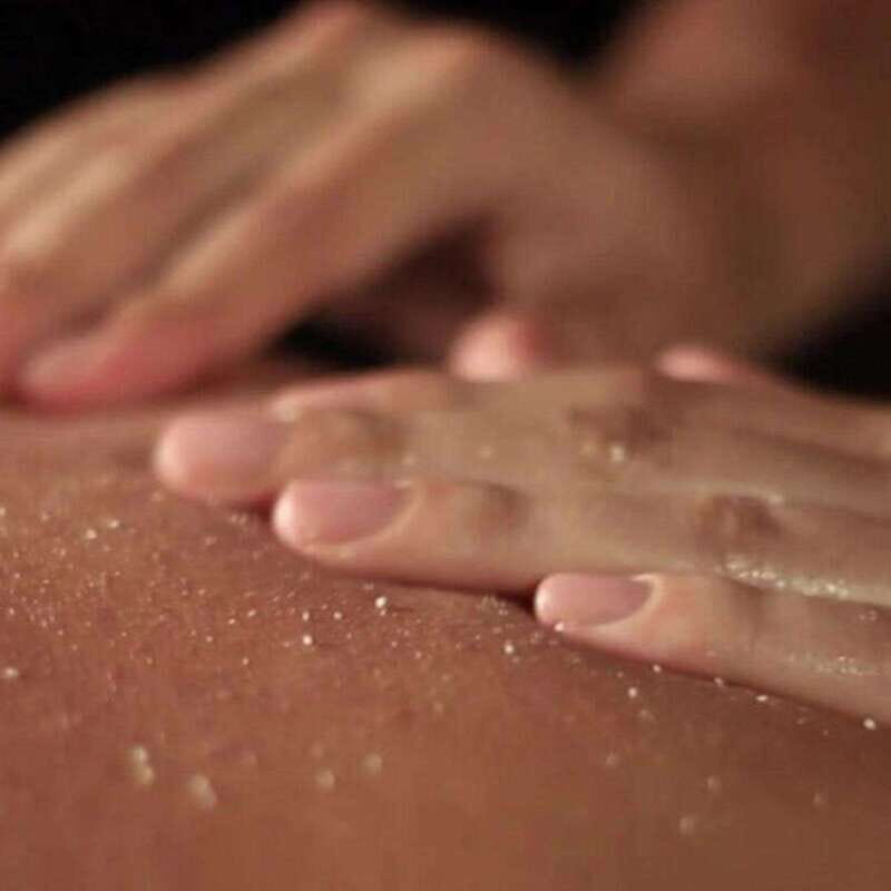 Zapopan: Silk Exfoliation (Phytomer) - The Environment and Practical Details
