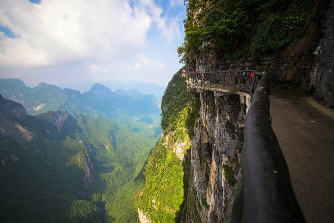 Zhangjiajie Tianmen & Glass Bridge Private All-Inclusive Tour - Frequently Asked Questions