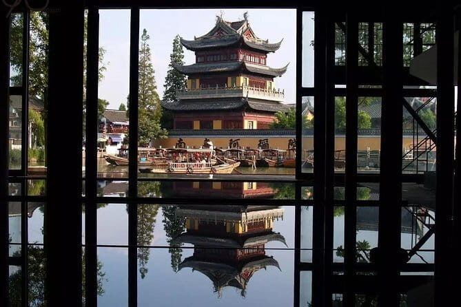 Zhujiajiao Water Town and Shanghai City Highlights Private Day Tour - The Itinerary in Detail