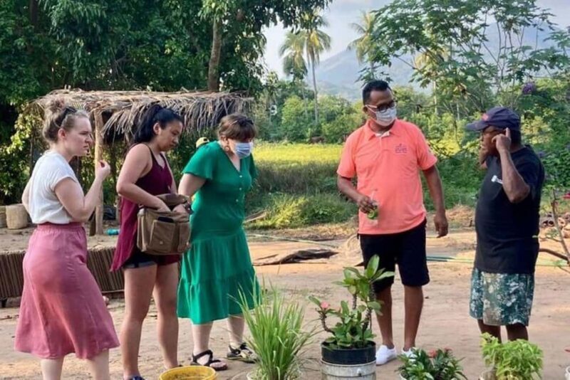 Zihuatanejo: Xihuacan Archaeological Tour with Museum Visit - The Guides: Knowledge and Personal Touches