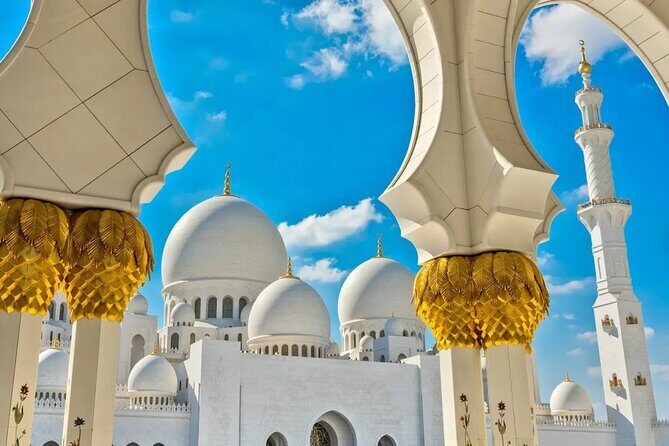 Abu Dhabi Private Full Day Sightseeing with Ferrari World Ticket - The Itinerary Breakdown and Its Significance