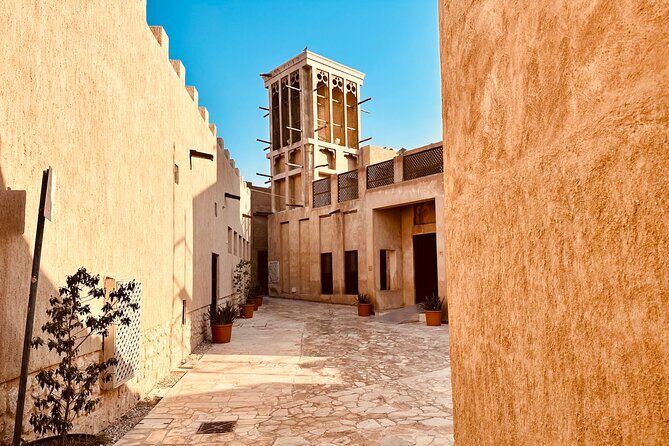 Authentic Old Dubai, Souks, Tastings & local boat Guided Tour - Who is this tour best suited for?