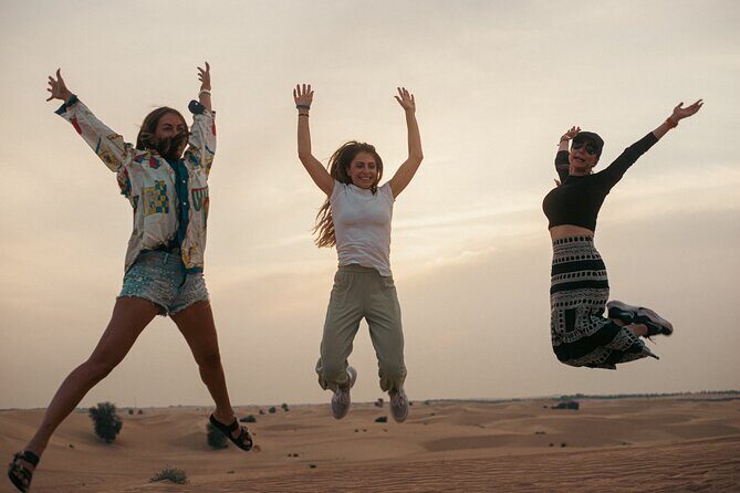 Dubai: Al Marmoom Oasis Vintage Safari: Camels, Stargazing & Meal - The Sum Up