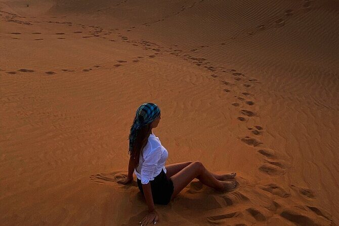 Dubai Desert Safari: Tanoura Show, Dune Bashing and BBQ Dinner - An In-Depth Look at the Dubai Desert Safari Experience
