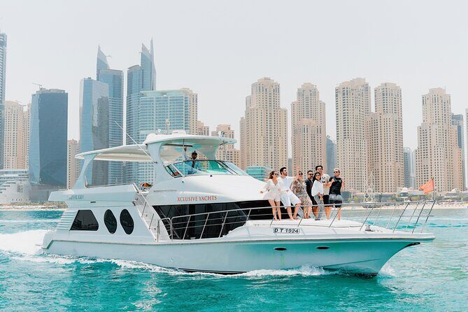 Dubai Marina 1hr Yacht tour with Drinks - Authentic Experiences from the Reviews