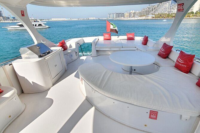 Dubai Marina 1hr Yacht tour with Drinks - Practical Tips for Booking and Enjoying