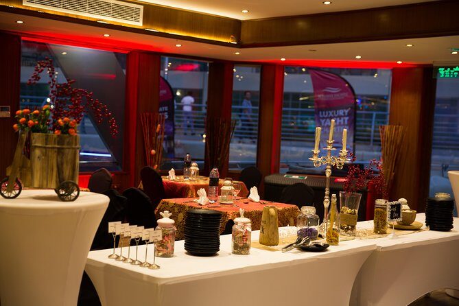 Dubai Marina Dinner Cruise with Live Music & Open Bar - FAQ