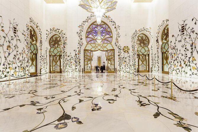 Dubai To Abu Dhabi: Grand Mosque, Royal Palace & Etihad Towers - The Sum Up