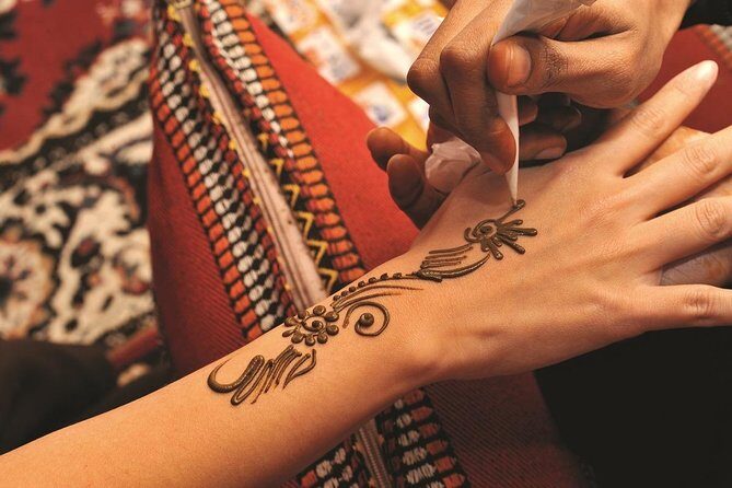 Dune Dinner Safari Abu Dhabi - Who Will Love This Experience?
