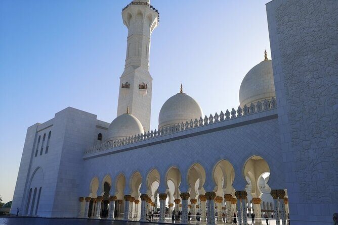 Private Abu Dhabi City Tour with Pick up from Dubai or Abu Dhabi - Authentic Experiences Reported by Travelers